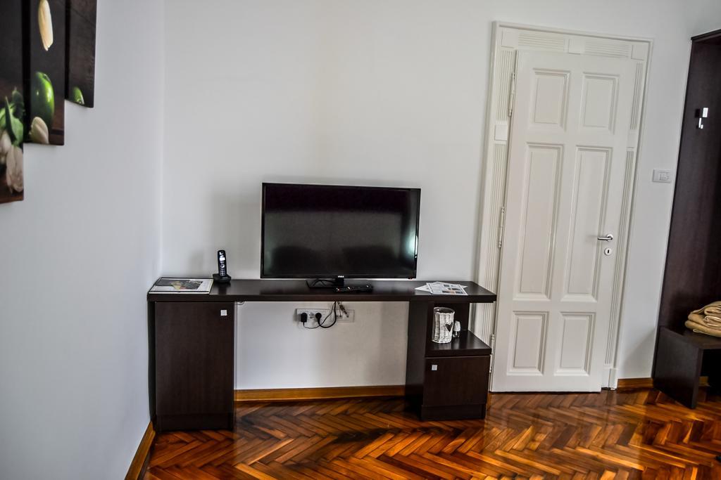 Modena Apartments Novi Sad Chambre photo